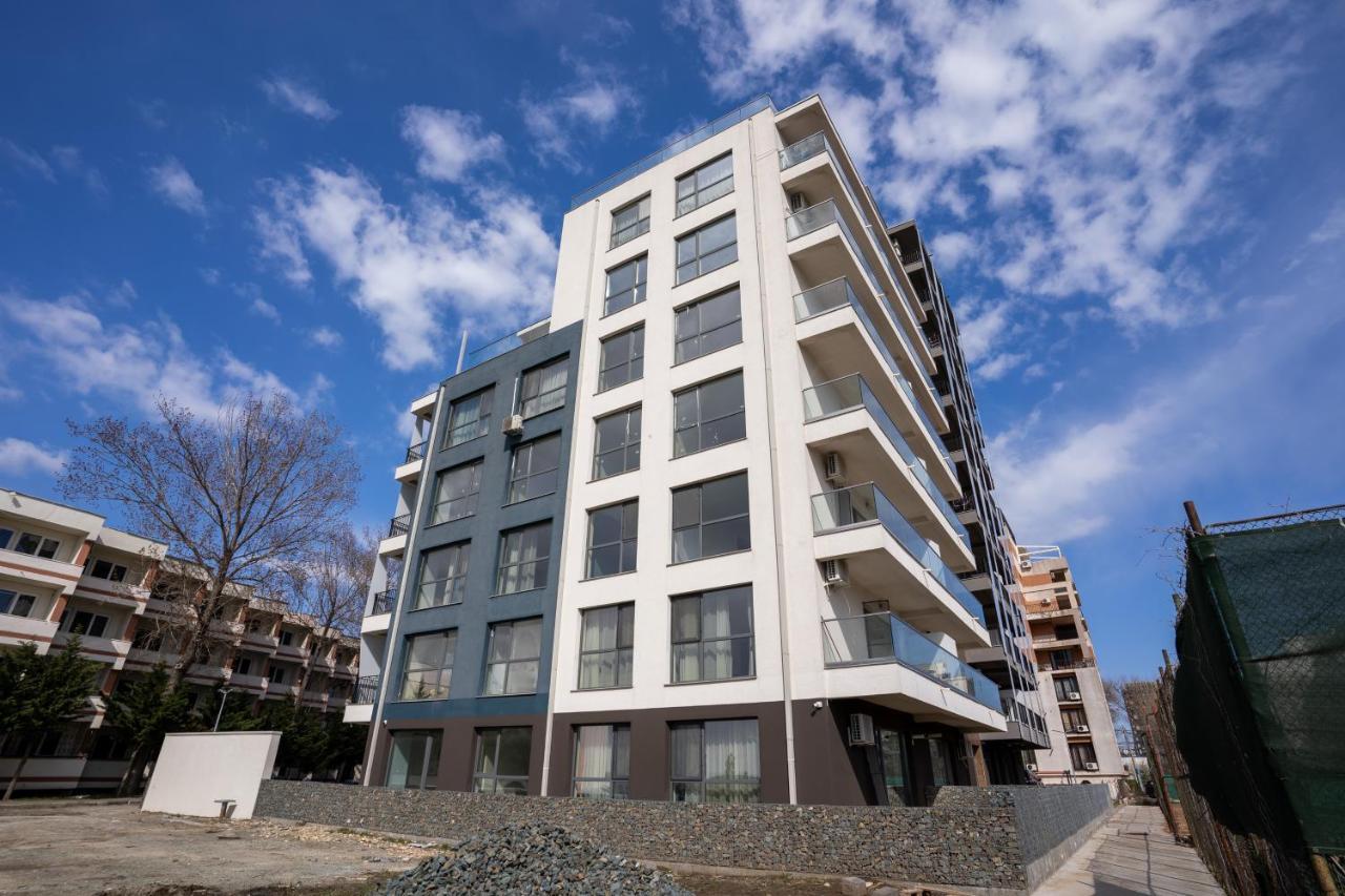 Velier Holiday Apartments Mamaia Exterior foto