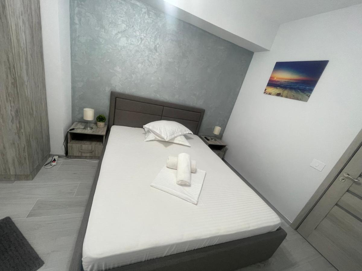 Velier Holiday Apartments Mamaia Exterior foto