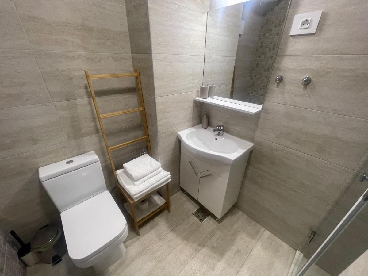 Velier Holiday Apartments Mamaia Exterior foto