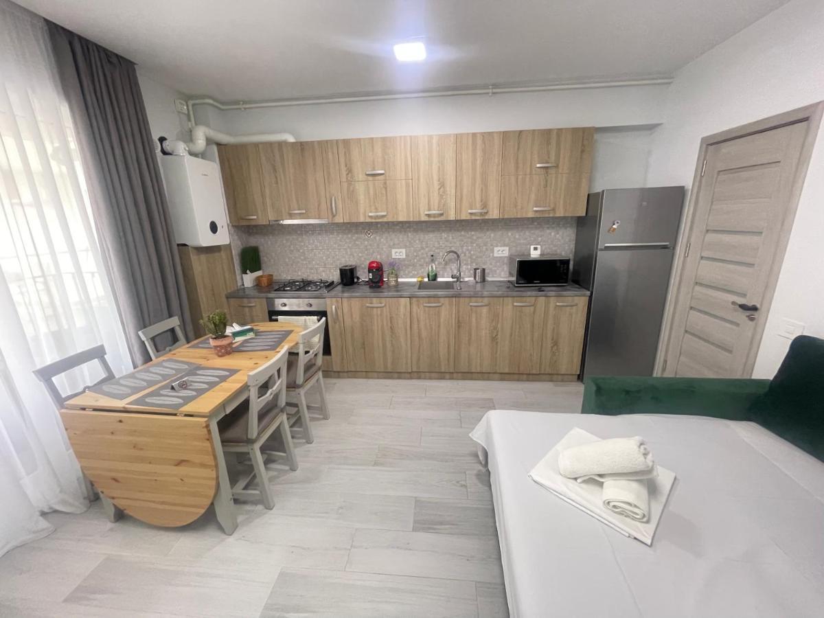 Velier Holiday Apartments Mamaia Exterior foto